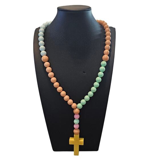 Vintage Silicone Rosary Beaded Pastel Yellow Chunky Cross Religious Necklace - Picture 2 of 8